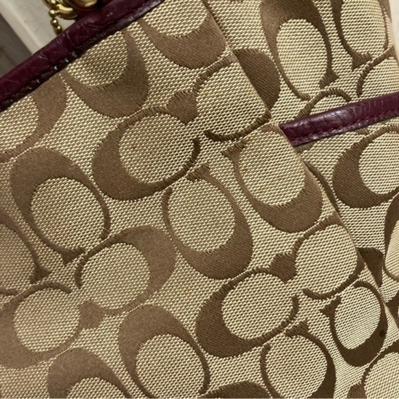 Coach Carrie Signature Logo Leather Park F23297 Brown Red Canvas Tote - Picture 10 of 13